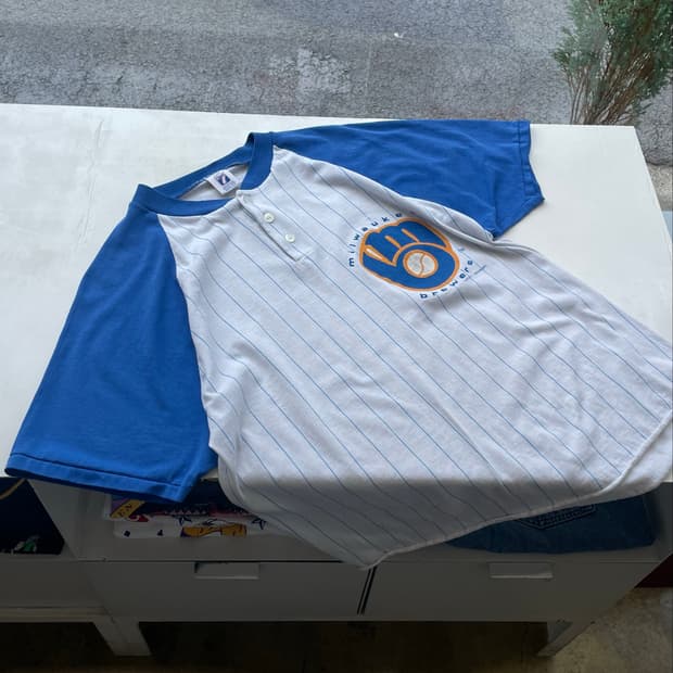 80s Logo7 “Milwaukee Brewers⚾️” T-shirt
