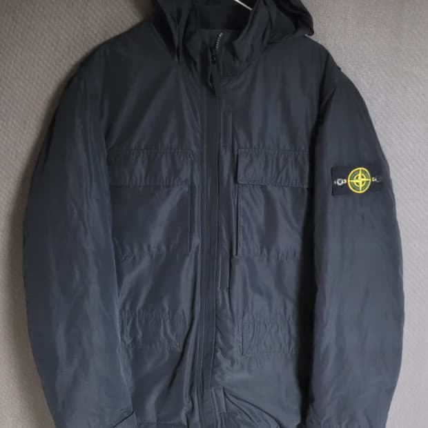 스톤아일랜드 패딩