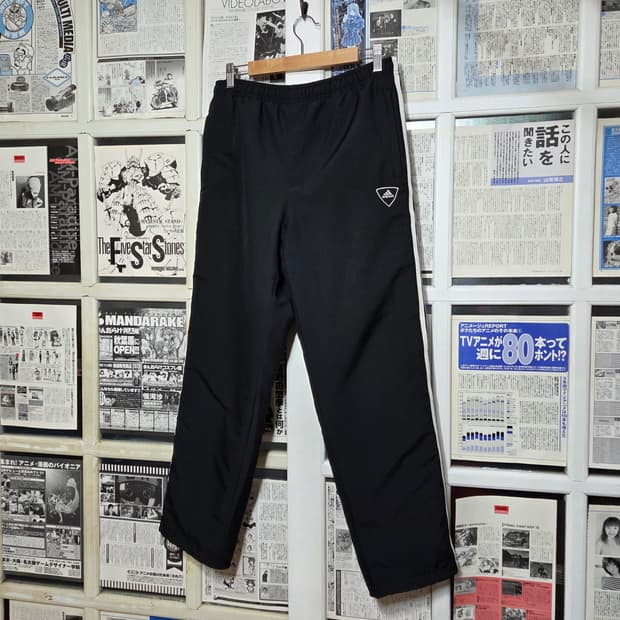 아디다스 블랙 앤 화이트 누빔 트랙 팬츠 