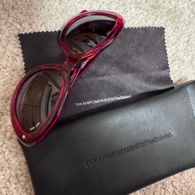 타카히로 더 솔로이스트 mtv 선글라스