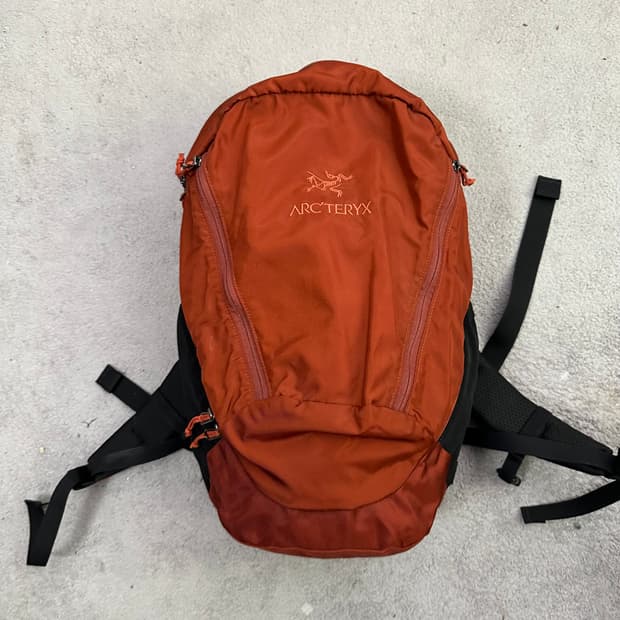 아크테릭스 맨스티 16L 백팩 정품