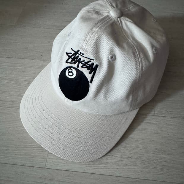 스투시 Stussy 에잇볼 볼캡 판매합니다.