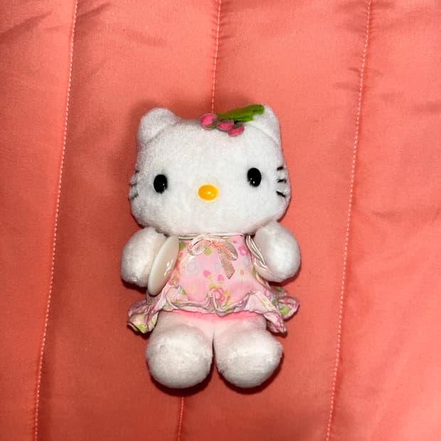 헬로키티 커튼 걸이 인형