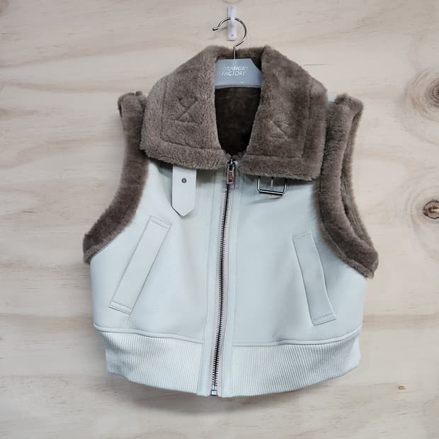 208) 크롭 비건가죽 조끼