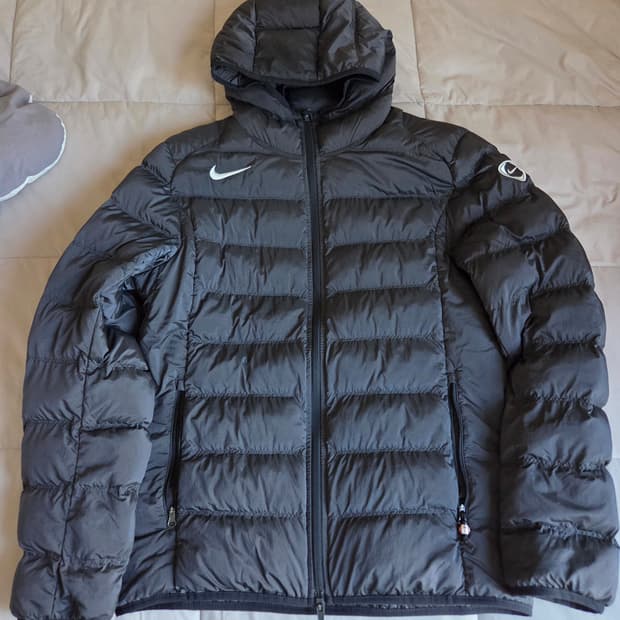 나이키 토탈90 써마 핏 패딩 재킷(HV3508010)