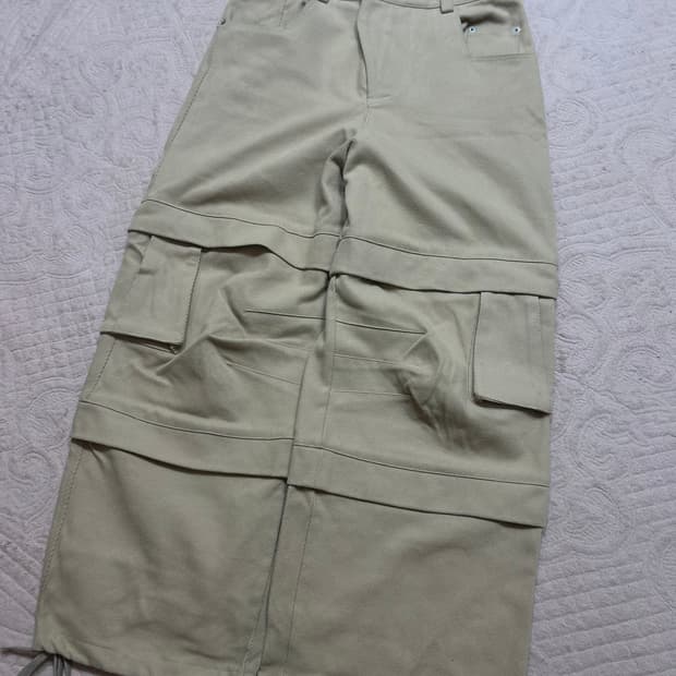 카미엔 타이탄 배기 팬츠 베이지