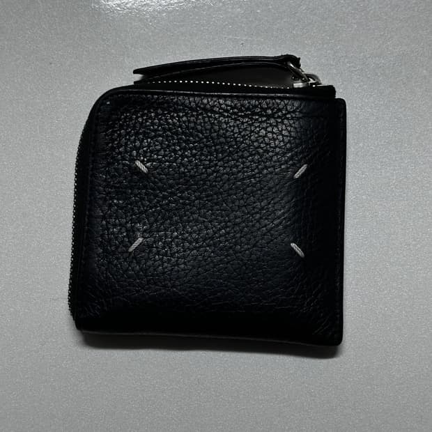 메종 마르지엘라 스티치 반지갑 SA1U10013P4746T8013