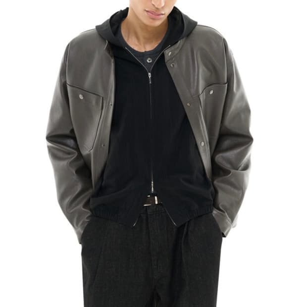 비슬로우 비건 레더 스탠드 카라 자켓