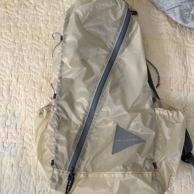 앤드원더 실 데이팩 오프화이트 and wander sil daypack