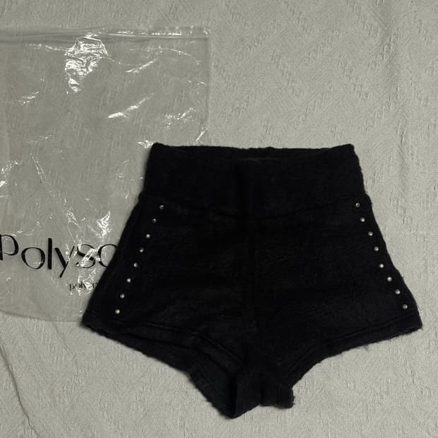 폴리수엠 스터드 숏팬츠 M