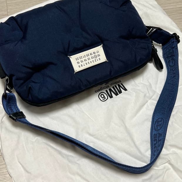 마르지엘라 MM6 데님 범백 네이비 백