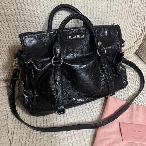 미우미우 비텔로 럭스 보우 사첼백