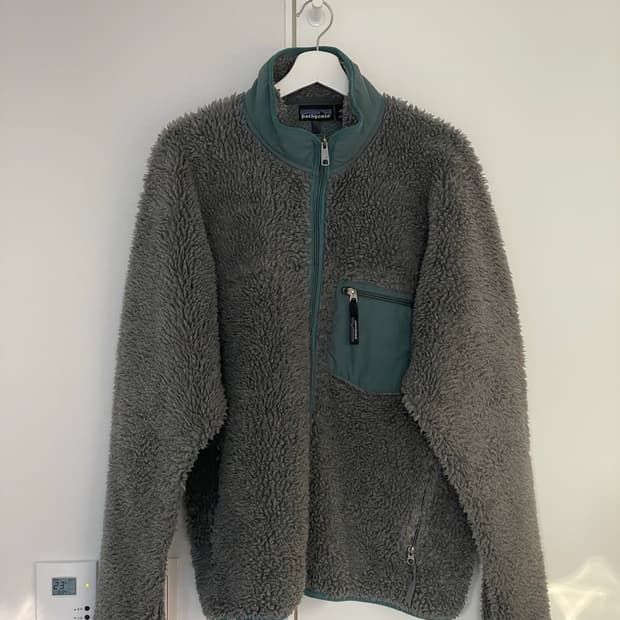 00년도 파타고니아 딥파일 L 그레이 A+급