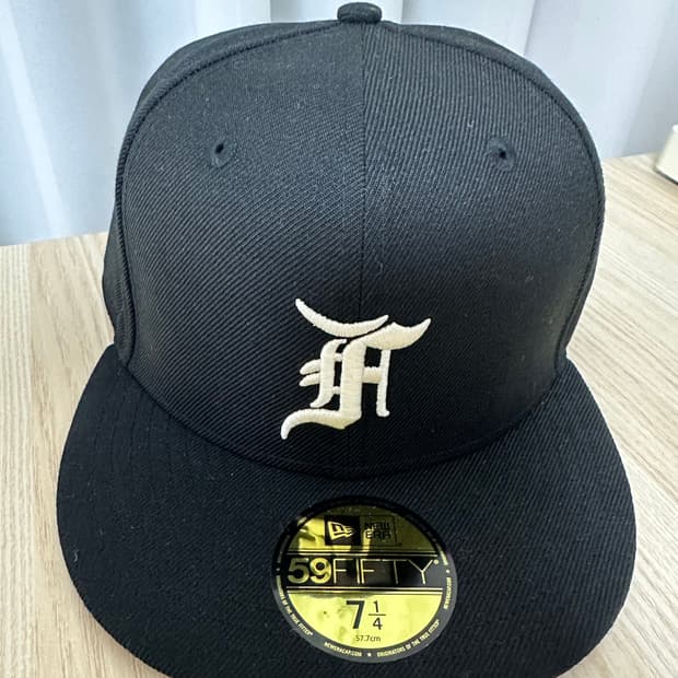 뉴에라 피어오브갓 피티드캡 스냅백