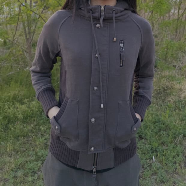 니트배색 후드집업