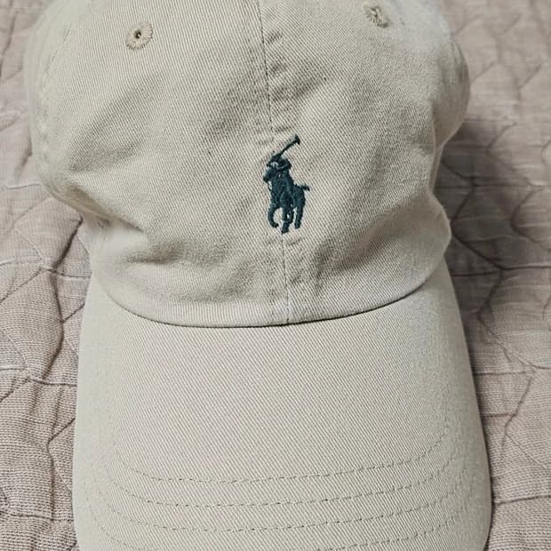폴로 베이지 볼캡
