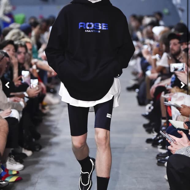 마틴로즈 보스 후디 s사이즈 18ss판매합니다