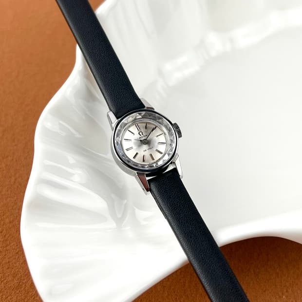 80s Vintage Seiko Dolce タペストリーダイアル コンビ 1986年製の 