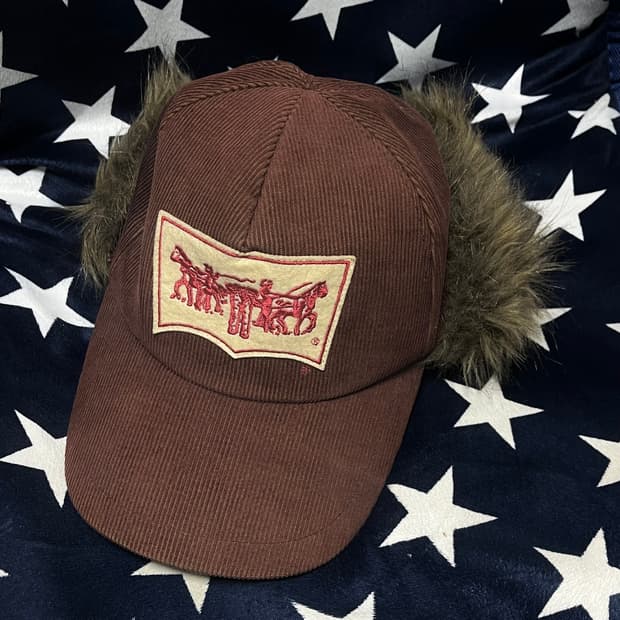 리바이스 레드탭 코듀로이 트루퍼 이어플랩 캡