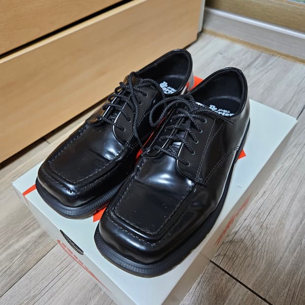 닥터마틴 더 로우 260