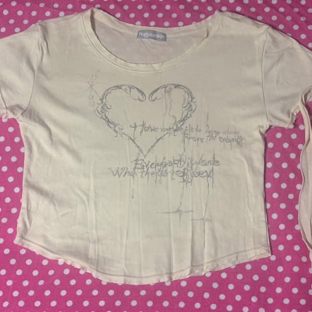 허그유어스킨 하트오너먼트 스카프 탑