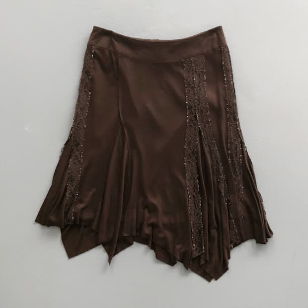 lace unbalanced skirt