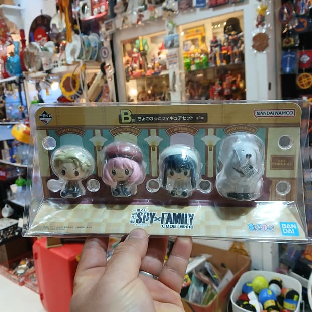 반다이 스파이 패밀리 피규어 셋트