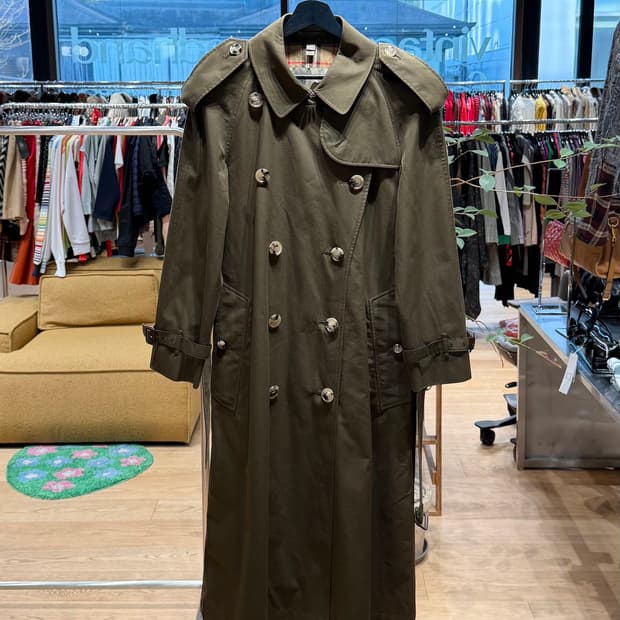 버버리 카키 더블 헤리티지 트렌치 코트