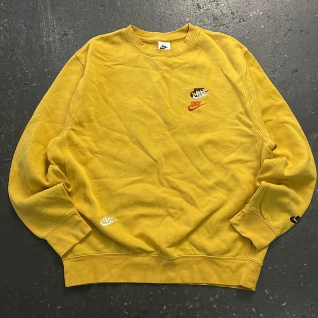 105 나이키 맨투맨 