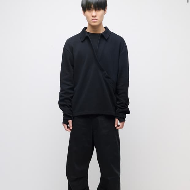 해칭룸 리버 폴로 티 블랙