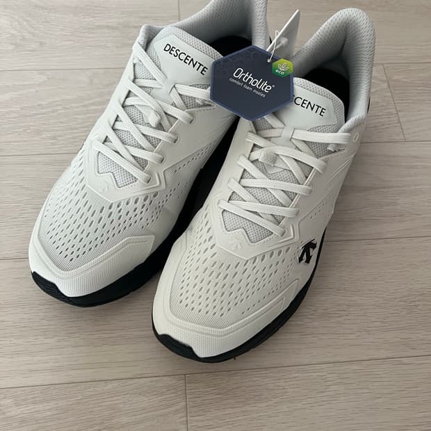 데상트 무브스텝270 새상품