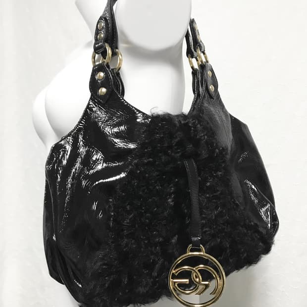 빈티지 갸루 펑크 금장 퍼 유광 레더 숄더백 가방