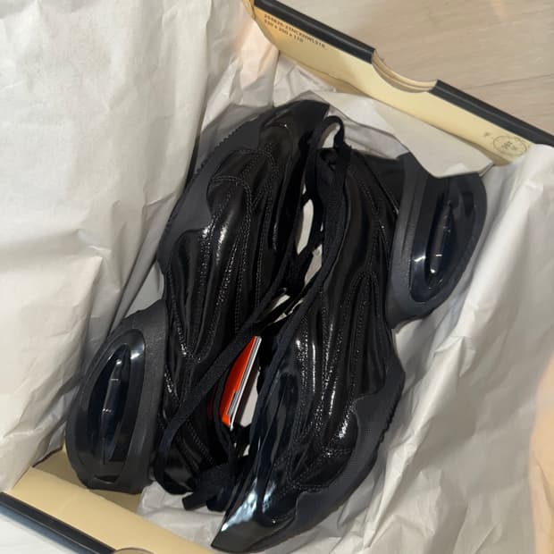 나이키 노울스 에어맥스 뮤즈 느와르 240