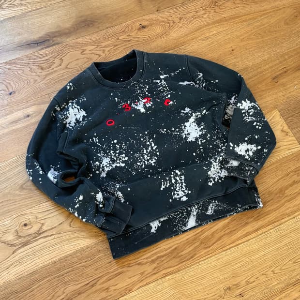 032C 페인팅 스웻셔츠