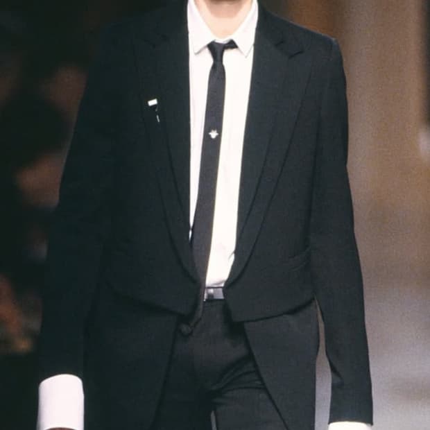 디올옴므 에디기 bee 넥타이