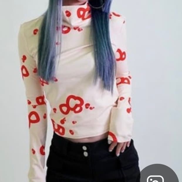 카나제이 레드 머시룸 탑 구해요 ㅠ ㅠ ㅠ ㅠ