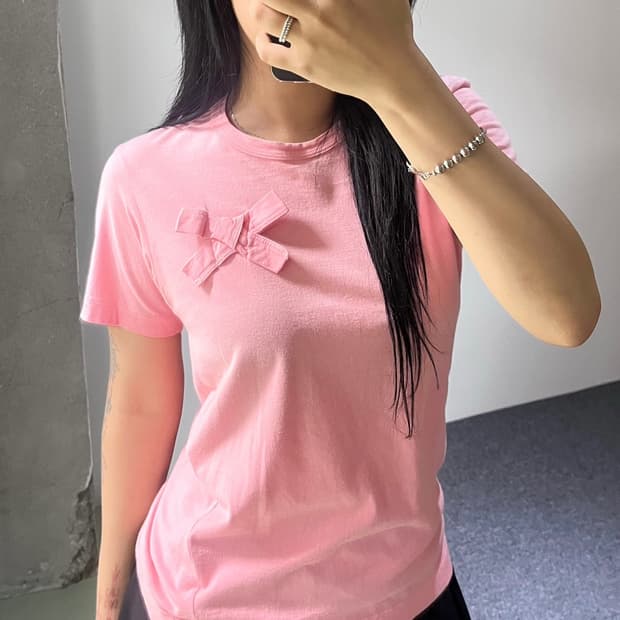 꼼데가르송 핑크 리본 티셔츠
