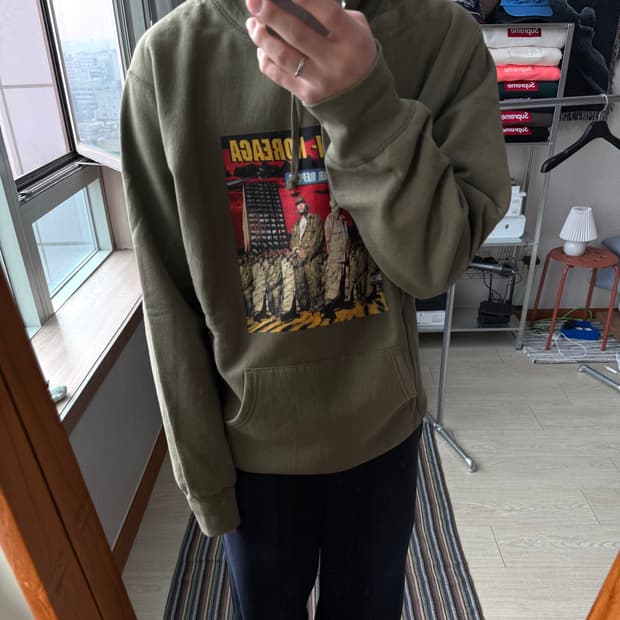 슈프림 워 리포트 후드티