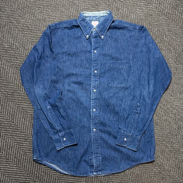 더 배기 버튼다운 데님 셔츠