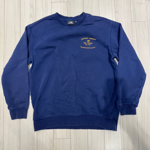 뉴발란스 네이비 맨투맨 100