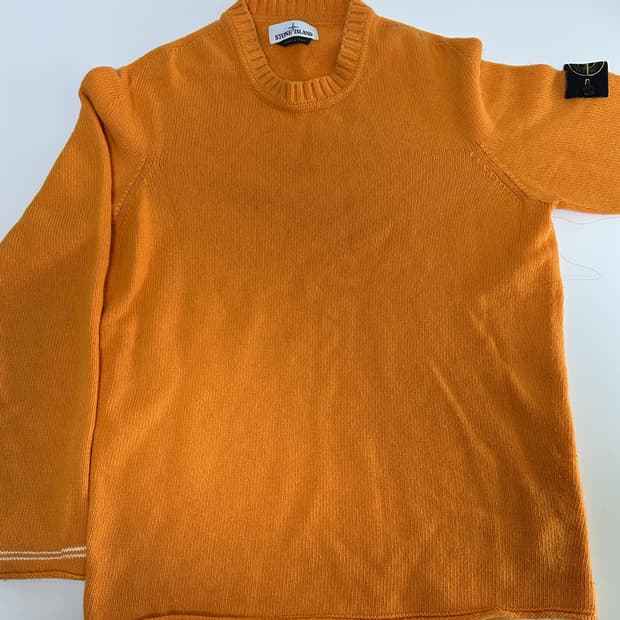 스톤아일랜드 오렌지 니트 XL