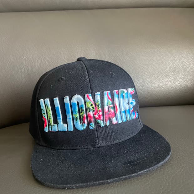 일리네어 스냅백 하와이안 블랙