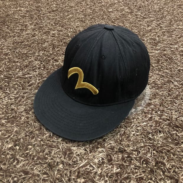 에비수 로고 캡