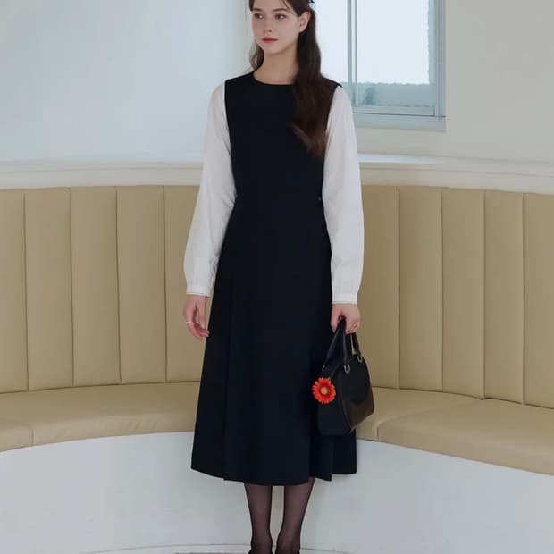 [새상품] 드로우핏 우먼 울 슬리브리스 턱 원피스 블랙 M