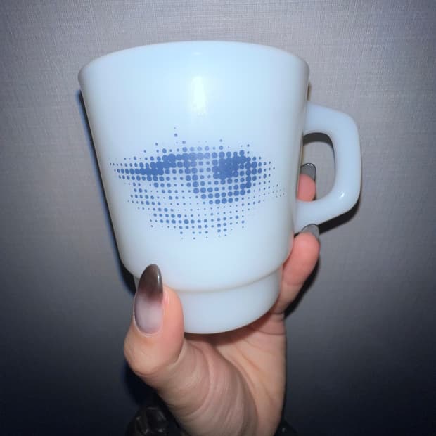 👁️‍🗨️ EYE Milk glass (Whith)