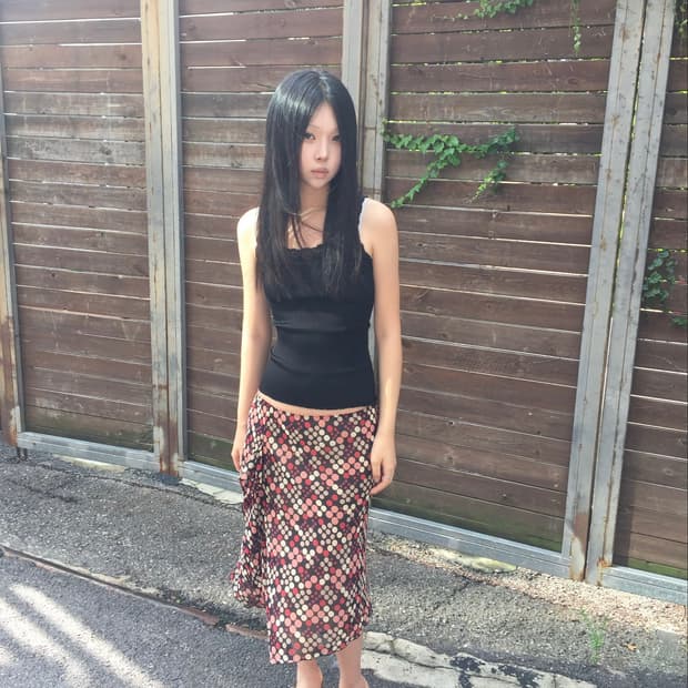 Lace point sleeveless (silk 100%)  