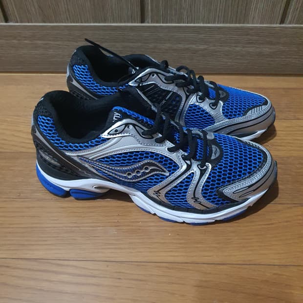 새상품 써코니 프로 265사이즈 