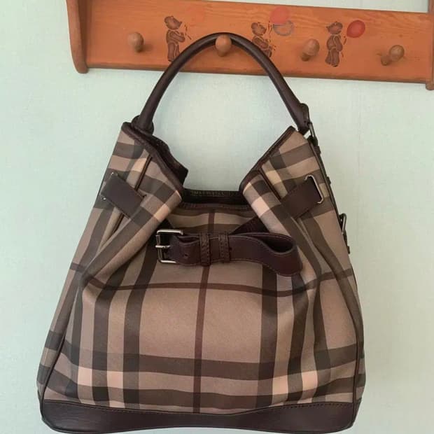 버버리 숄더백 정품