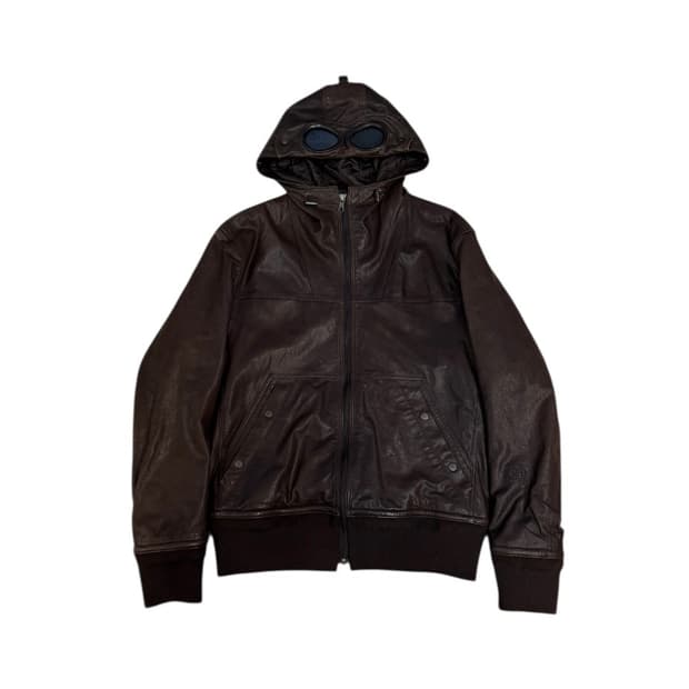 CP컴퍼니 쉽스킨 레더 고글 자켓