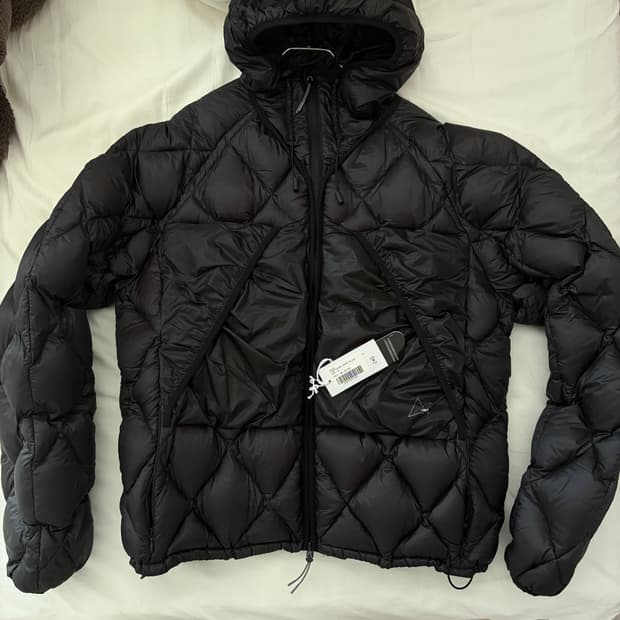 로아하이킹 패딩